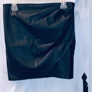 Pleather skirt size Lg